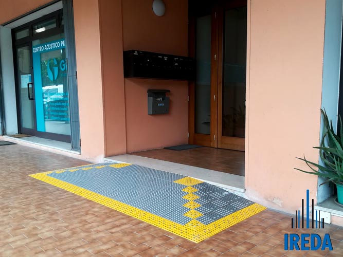 foto rampa ingresso