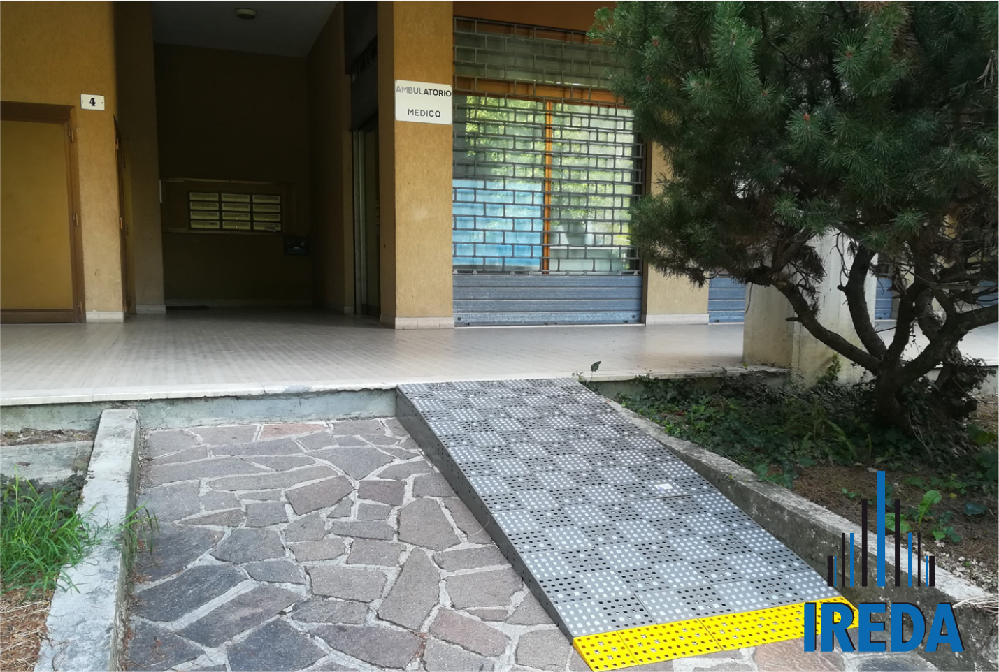 foto rampa ingresso
