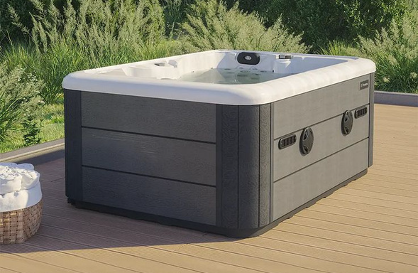 foto piscina su terrazzo