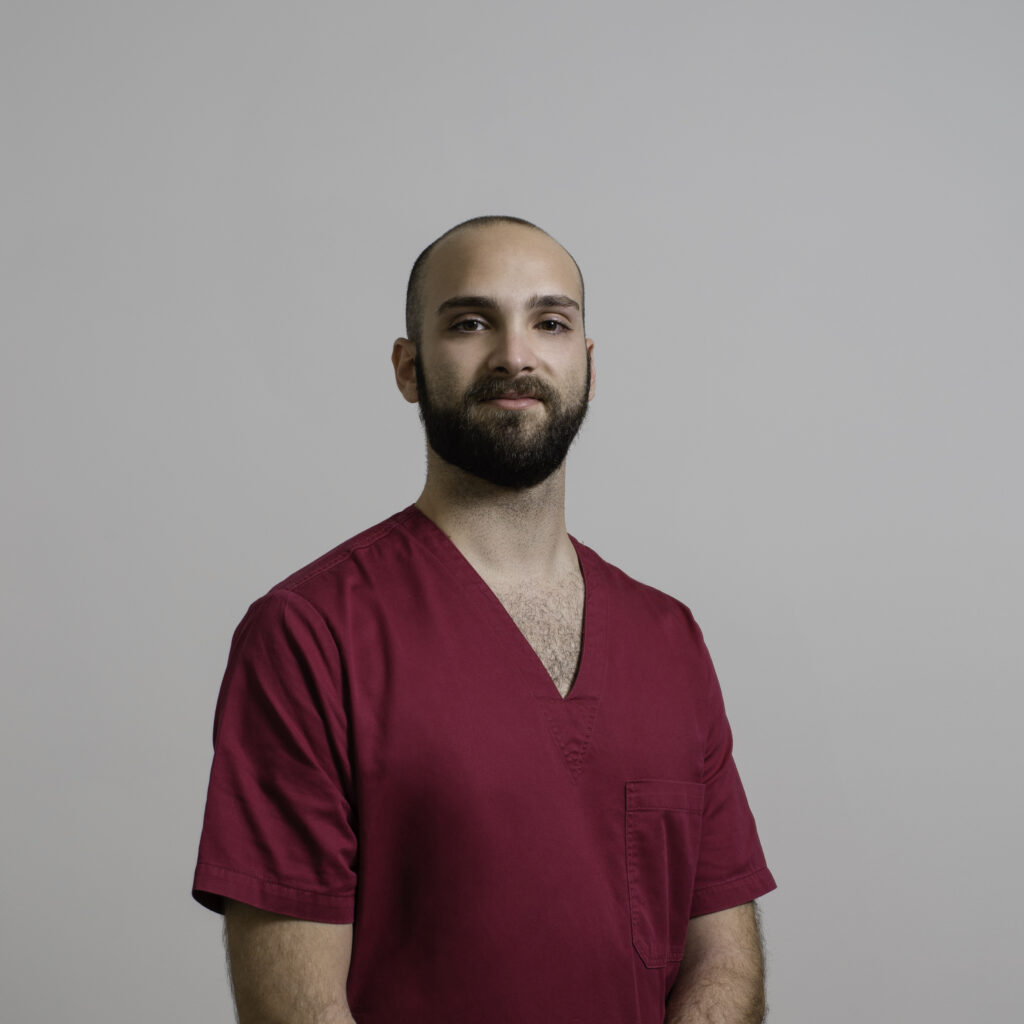 foto profilo Dott. Tommaso Menini - Osteopata