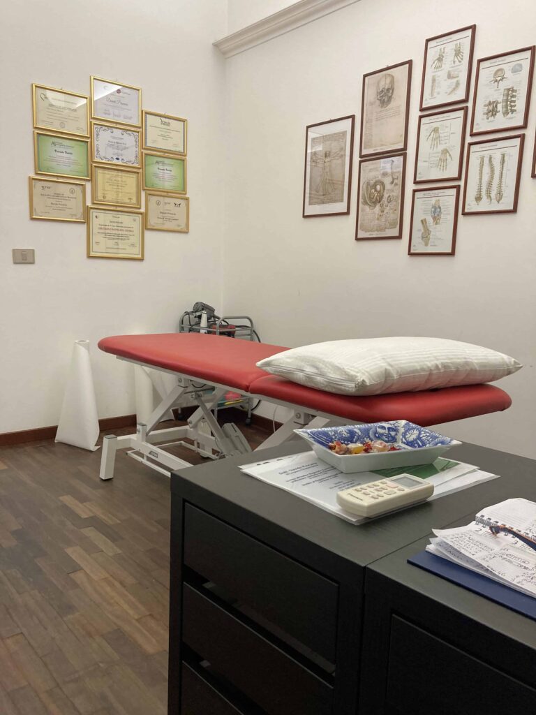 foto studio Dr. Davide Procario - Osteopata & Fisioterapista