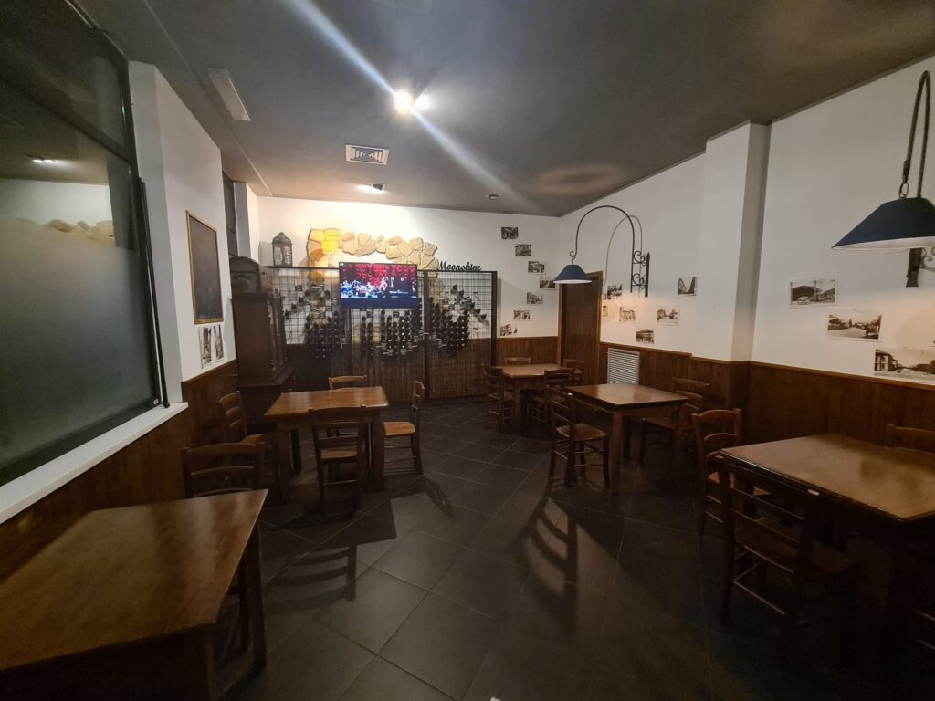 AL Rock Cafè – MoonShine