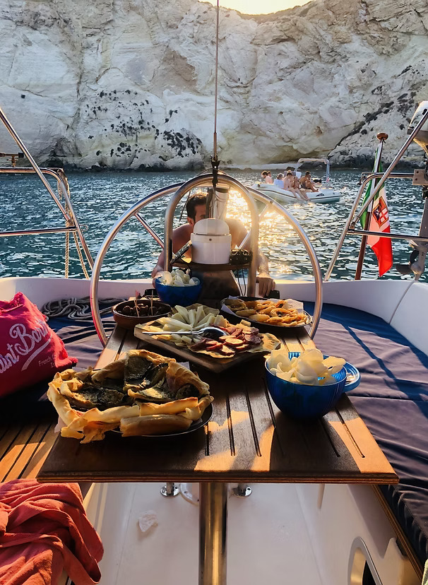 Alma Sailing Charter