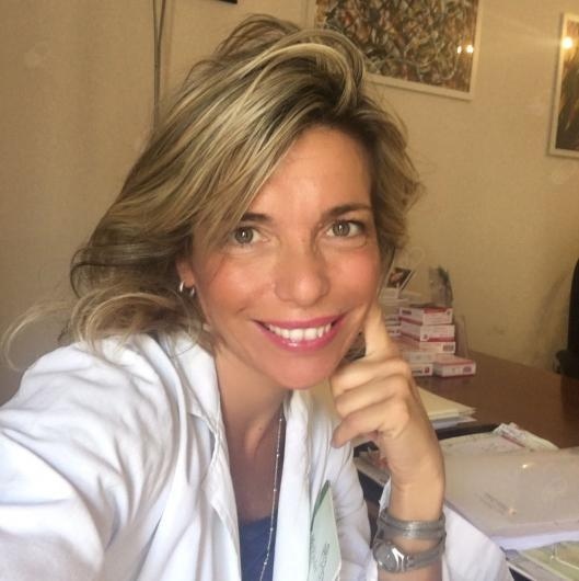 Dott.ssa Giusi Acquaviva – Ginecologa, senologa, sessuologa