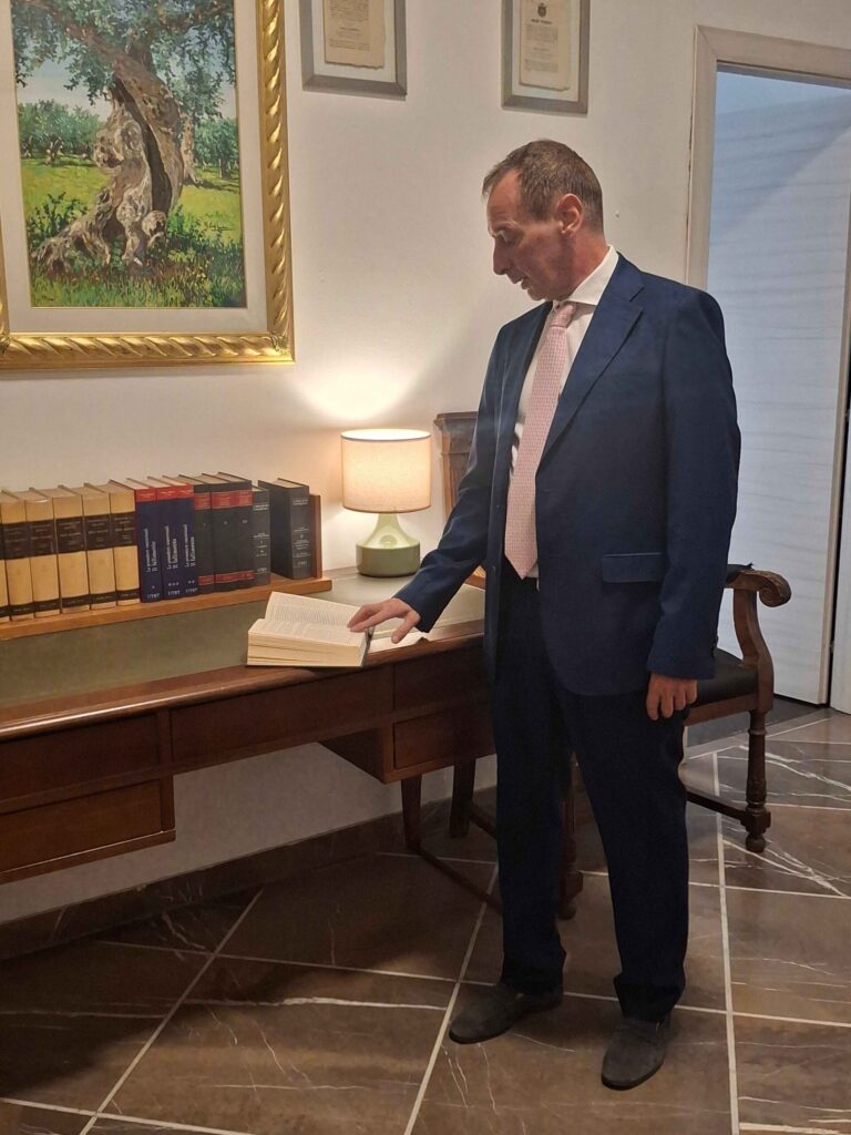 Avv. Andrea Possenti