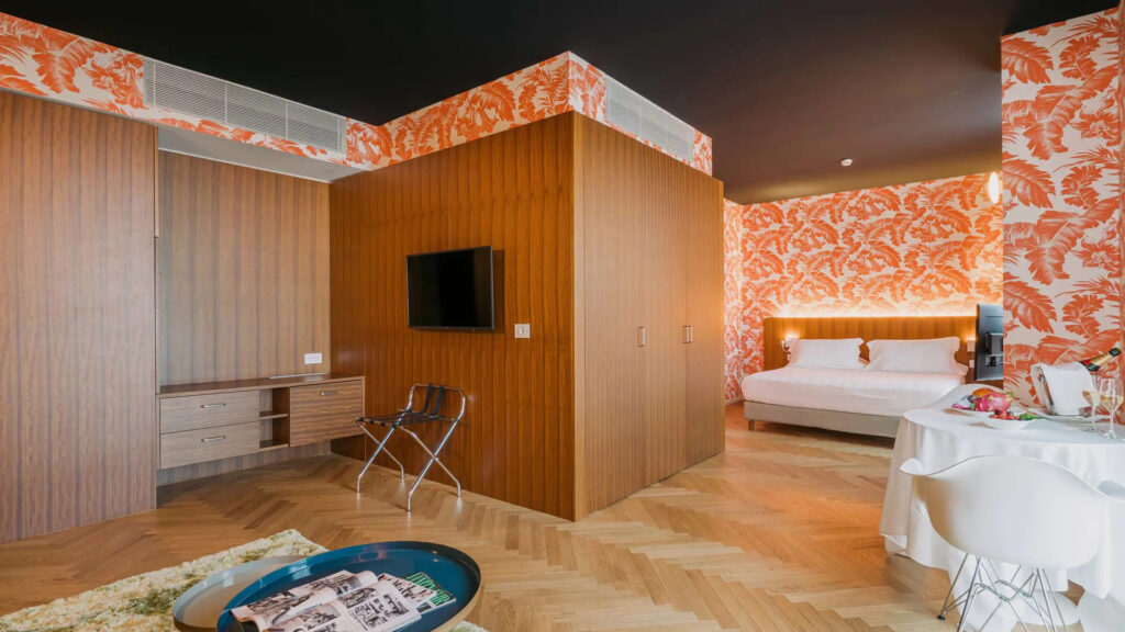 Collini Rooms